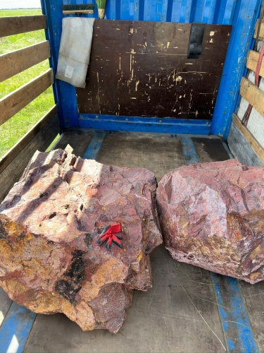 Ландшафтные глыбы красно-фиолетовые 200-1000 килограмм купить в Иваново