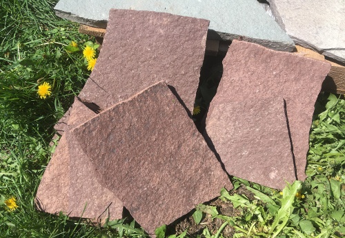 Плитняк лемезит бордовый для цоколя 1,5-2 см купить в Иваново