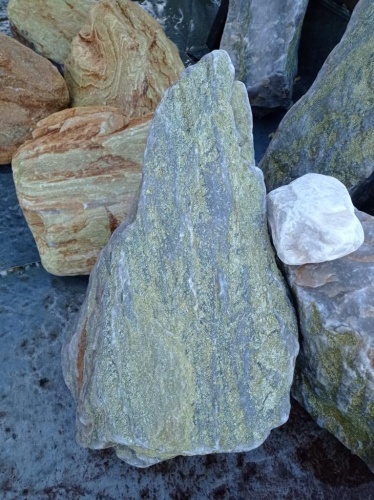 Златолит жёлтый, жёлто-зелёный глыбки и валуны для ланшафтного дизайна купить в Иваново