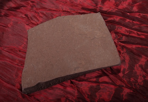 Плитняк лемезит бордовый для цоколя 1,5-2 см купить в Иваново