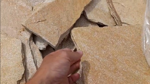 Плитняк златолит жёлтый золотистый для отмостки купить в Иваново