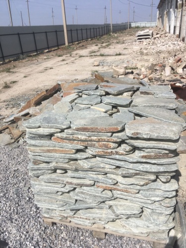 Златолит серебристый галтованный для цоколя купить в Иваново