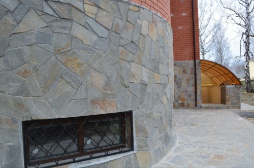 Плитняк златолит Уральский для цоколя, отмостки купить в Иваново